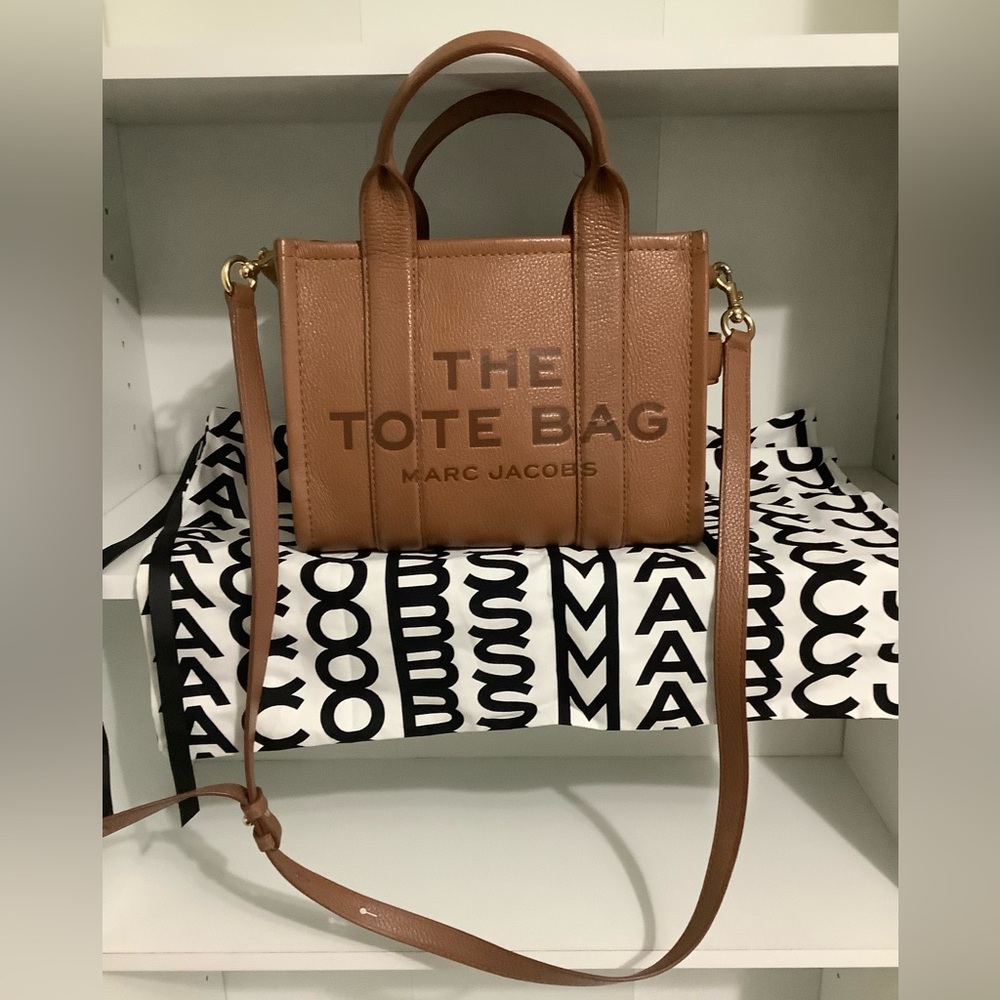 Marc Jacobs Women's Small Leather Tote Bag In Color Argan Oil